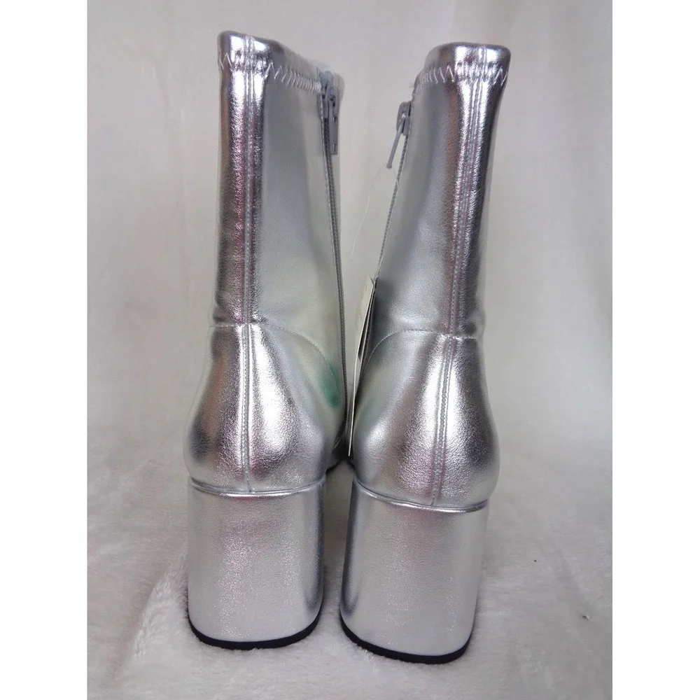 A New‎ Day Women's Pippa Stretch High Shaft Boots Size 9.5 Metallic Silver